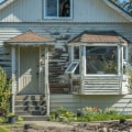 How much do house flippers make?